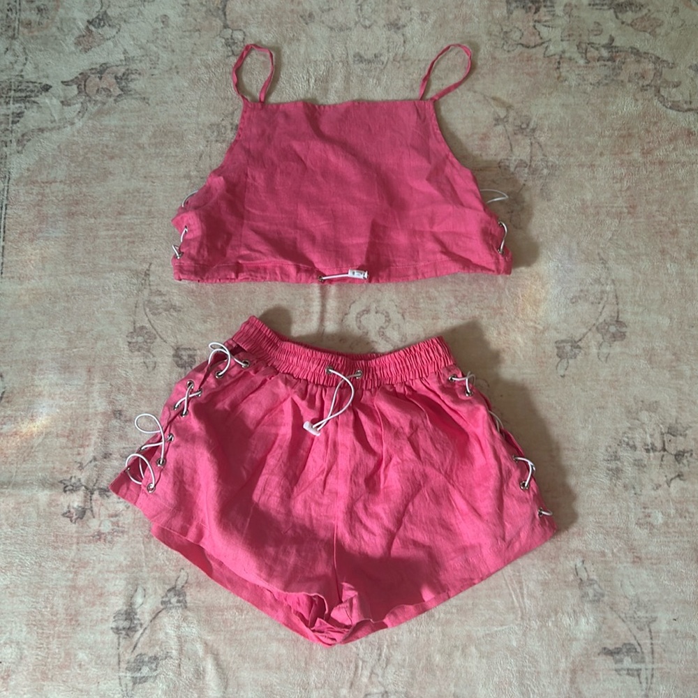 Millau Linen Lace Up Sides Bungee Crop Top & Shorts